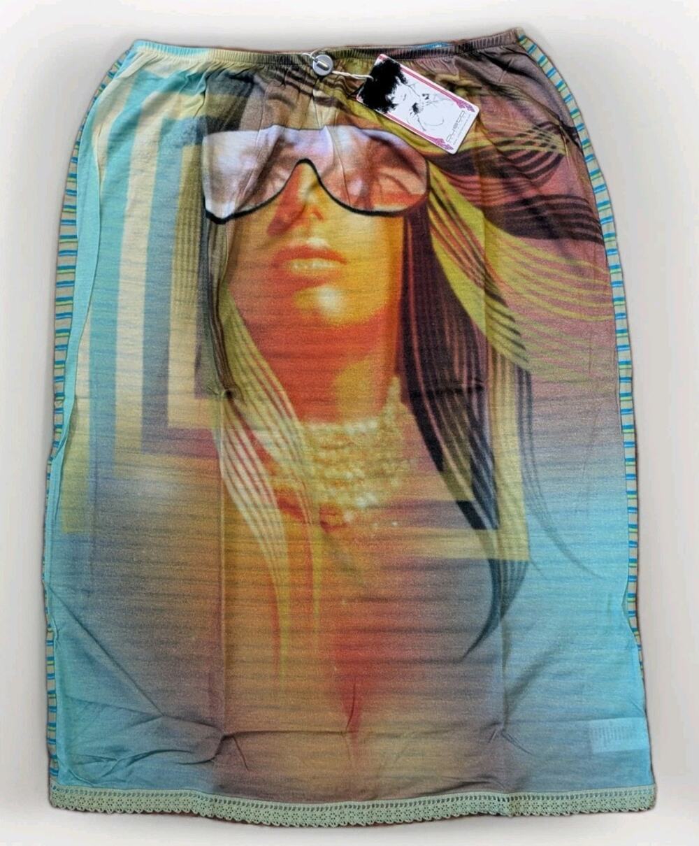 Custo Barcelona NWT Graphic Face Art Skirt Size 3 Knee Length Y2K Made Spain